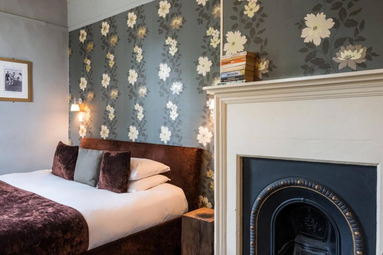 The Castle Inn Bradford-On-Avon Ngoại thất bức ảnh